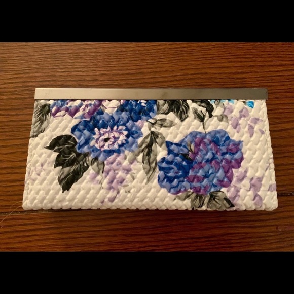 Wallet - Picture 2 of 3